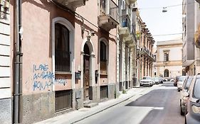 Vecchio Bastione B&B • unico ambiente • Catania •